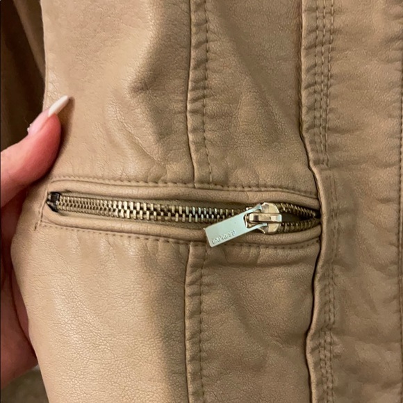 Tan Leather Jacket - Picture 3 of 6